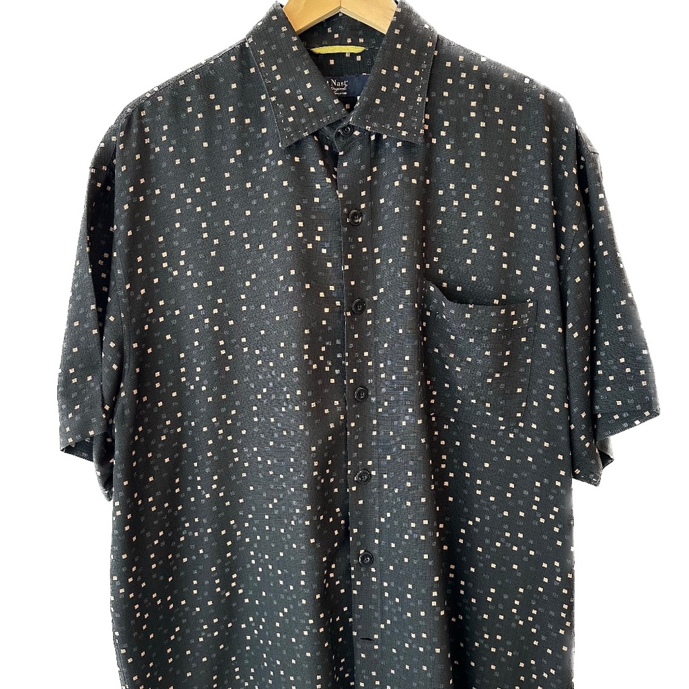 Nat Nast Men's Short Sleeve Shirt.